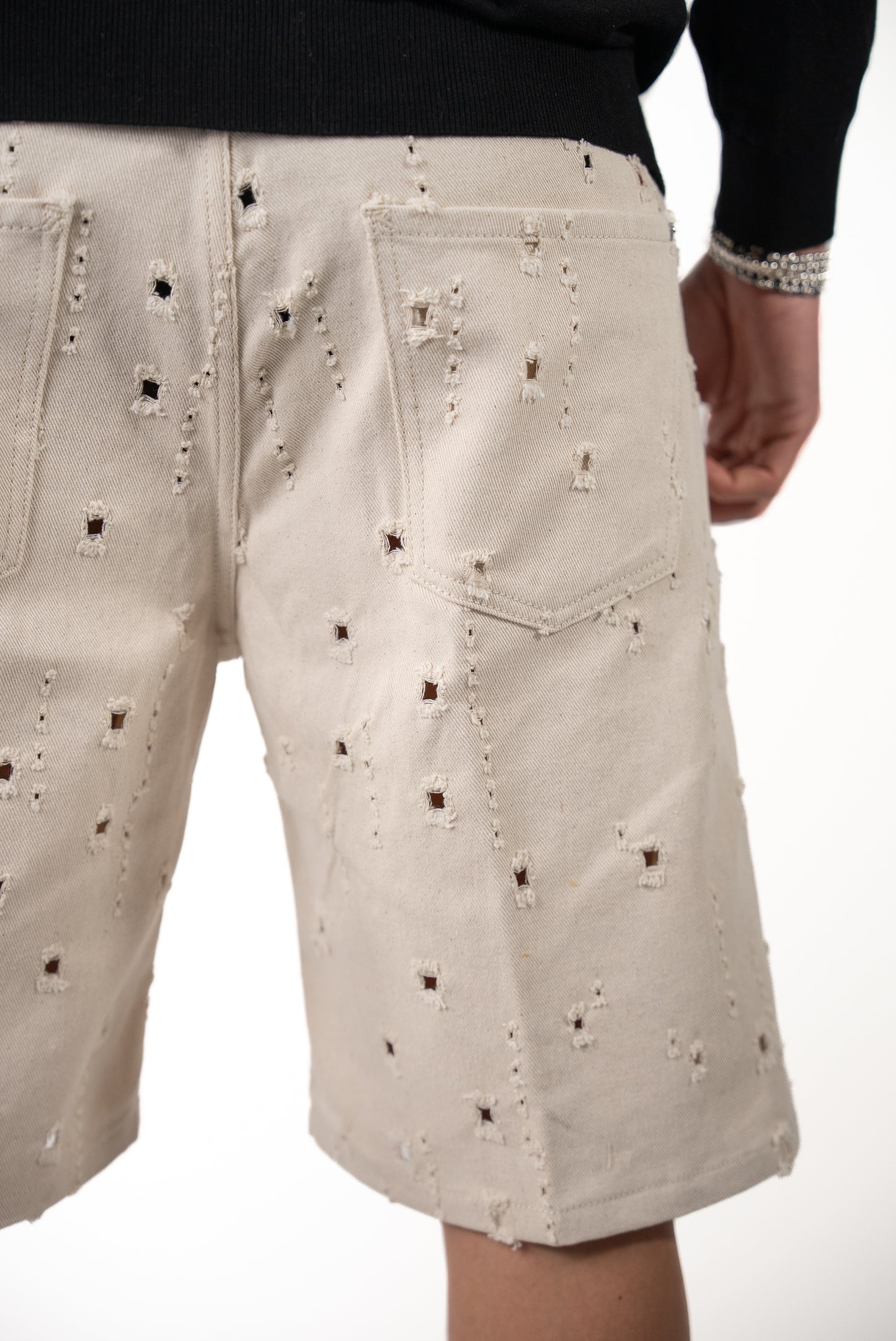 Bermuda in Denim Beige con Rotture