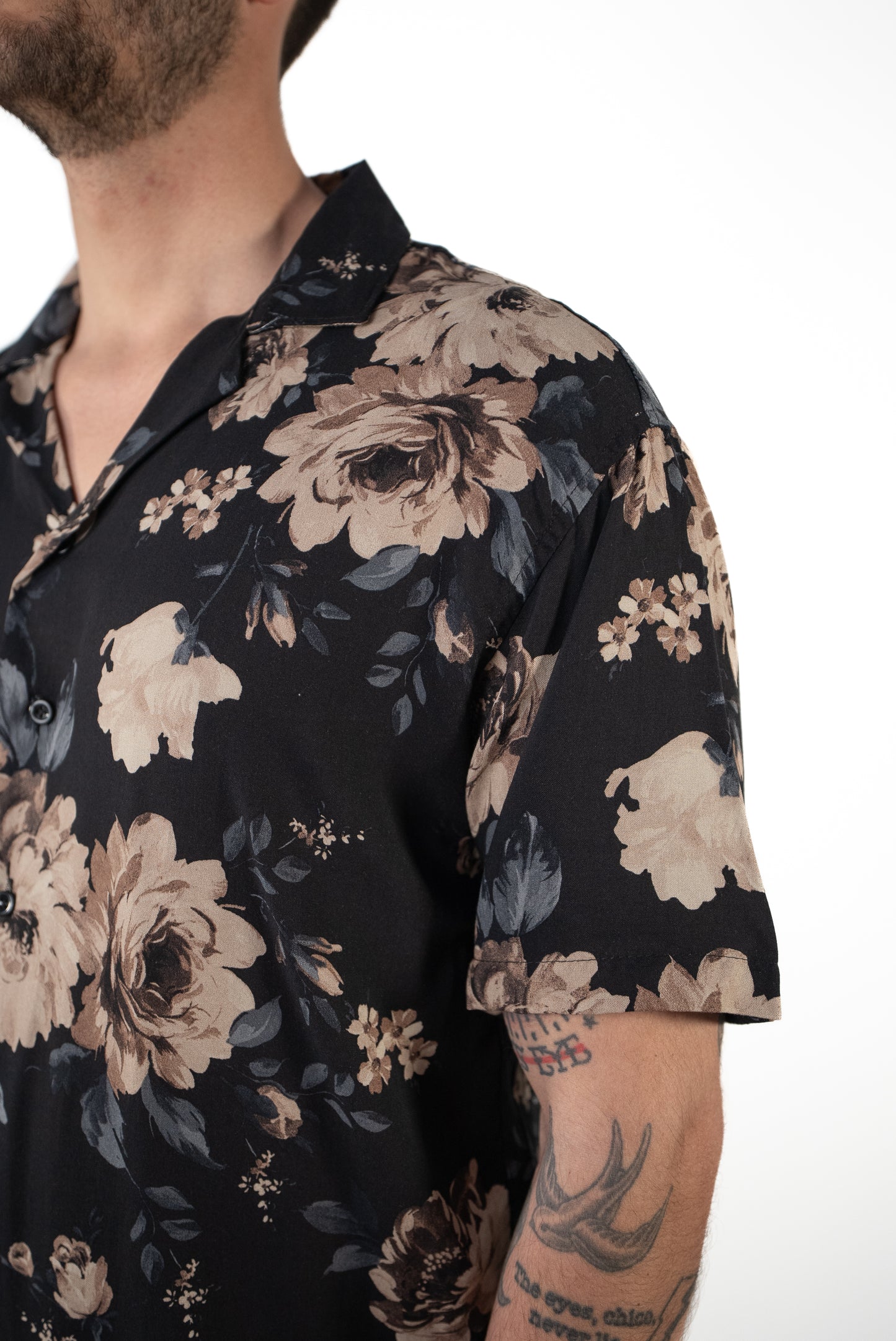Camicia fantasia manica corta Fiore Nera