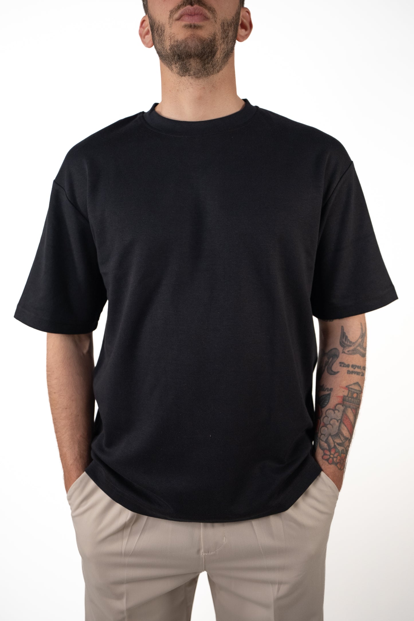 T-shirt Nera Over Basic