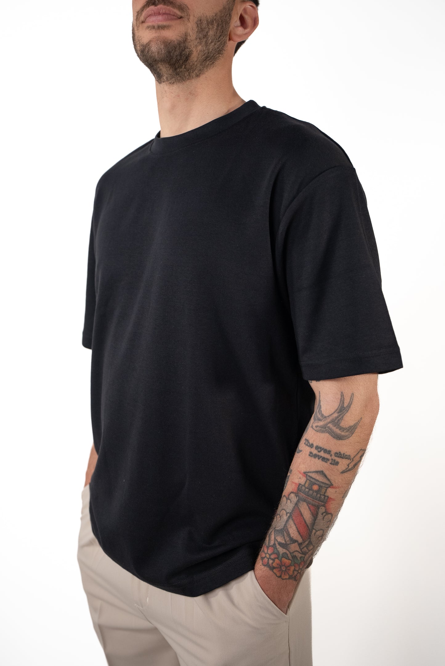 T-shirt Nera Over Basic