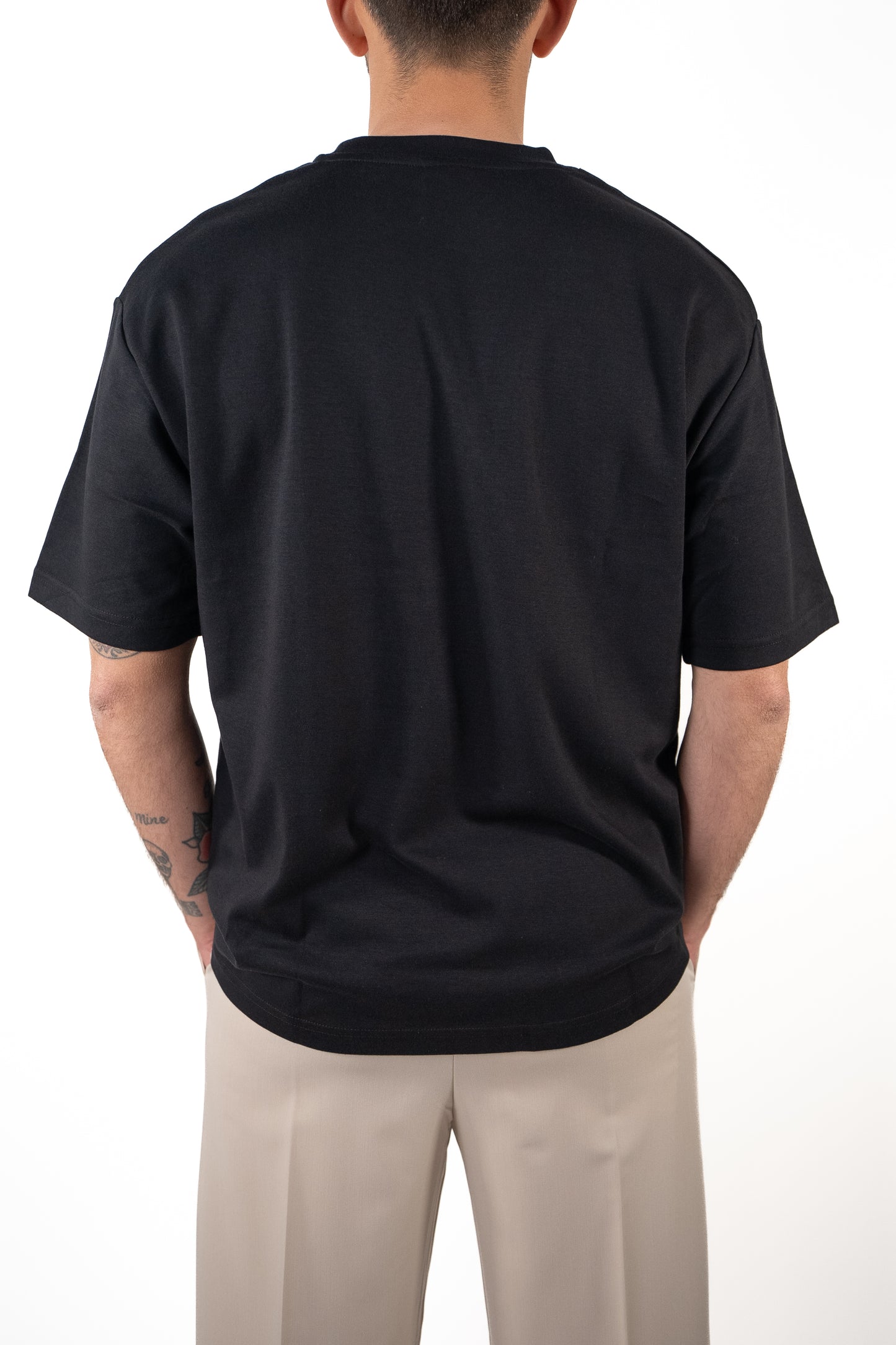 T-shirt Nera Over Basic