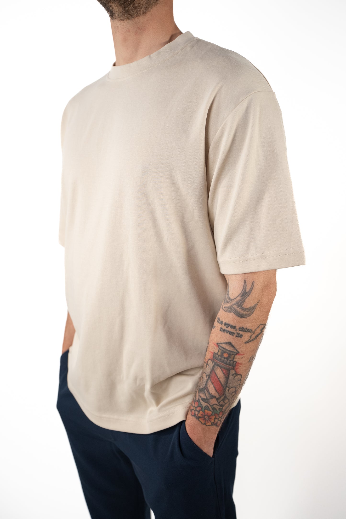 T-shirt Beige Over Basic