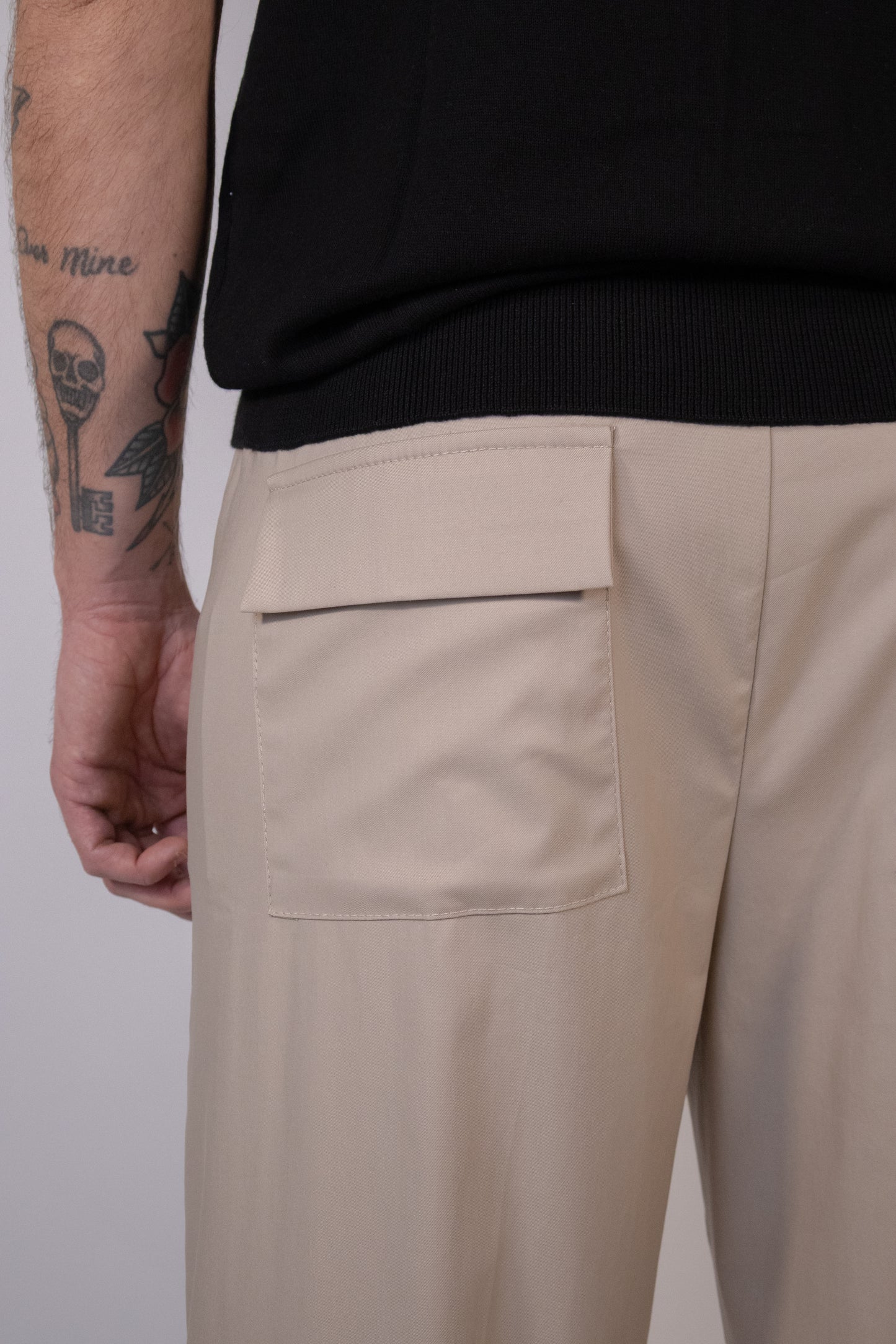 Pantalone Confort Fit Beige
